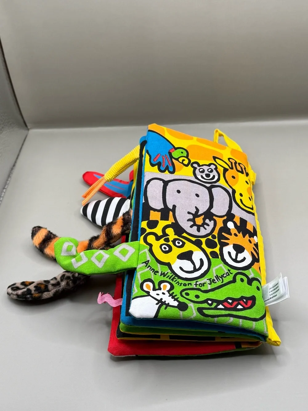 Jellycat jungly tails